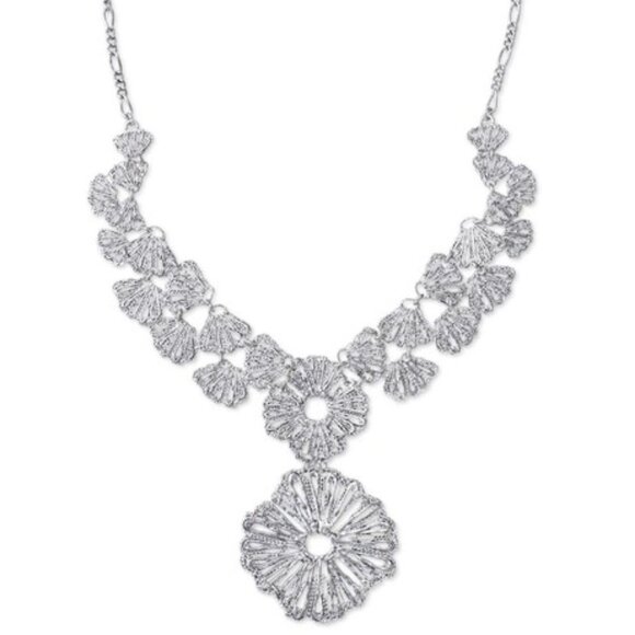 Stella & Dot Geneva Silver Lace Pendant Statement Necklace - Picture 3 of 4